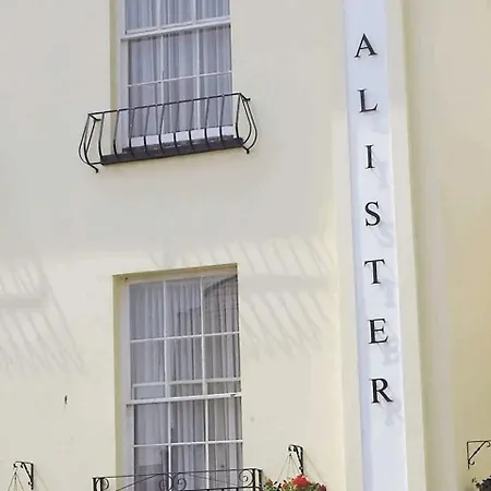 Alister 3* Saint Helier Jersey